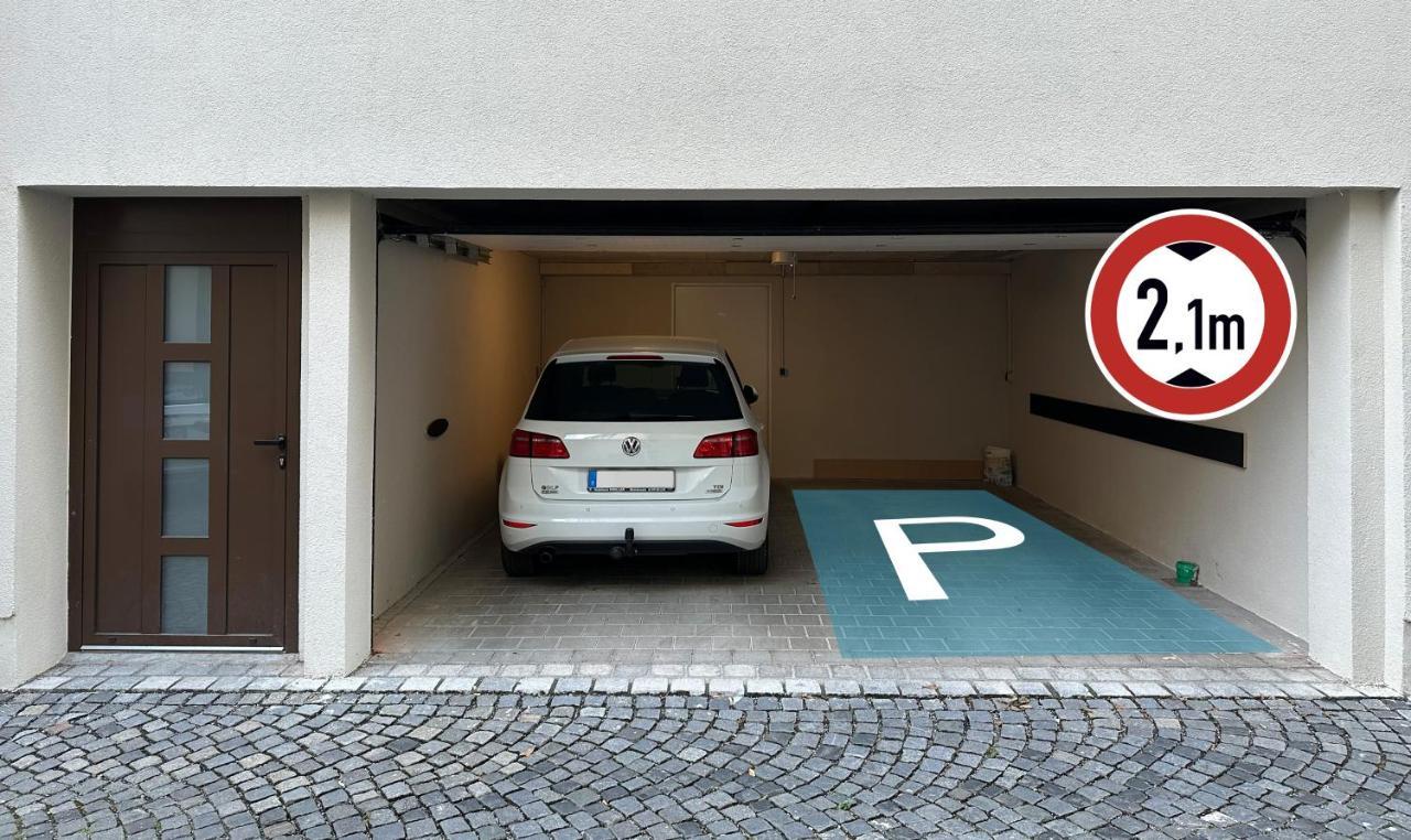 Truly - Direkt Am Rathausplatz, Dachterrasse Mit Blick Auf Perlachturm, Garage, Fahrstuhl Appartement Augsburg Buitenkant foto